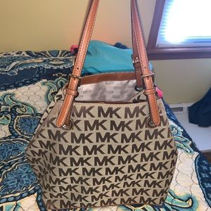 Michael kors purse